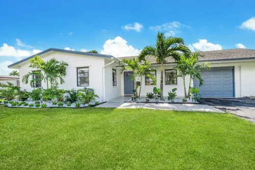 Beautiful 5Br Home • BBQ, Playground, Court & Pool