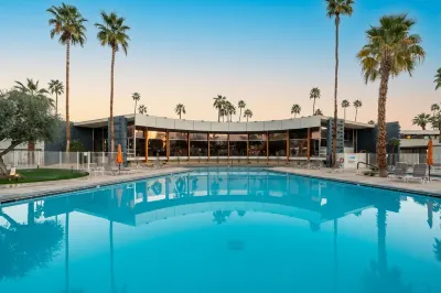 New to VRBO! MidCentury Modern Bungalow @ Ocotillo Lodge