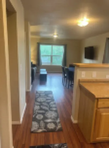 Charming 2-bedroom apartment with AC, WiFi in marvelous Missoula