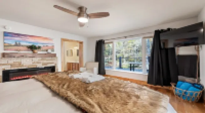 The Big Chill – Hot Tub/Waterfalls/Scenic Views/Fire Pit