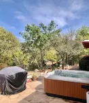 Willow Point Creek Casita with Pool and Hot Tub  (Pet Friendly with fee)