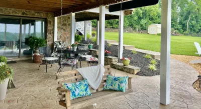 Mt. Gilead Sunrise- Country Suite close to wineries, breweries & wedding venues Hôtels à proximité de : Franklin Park Performing & Visual Arts Center