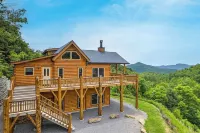 TIMBER RIDGE / LONG RANGE MOUNTAIN VIEWS / HOT TUB  / GAME ROOM / PET FRIENDLY