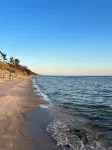 Lake MI Nest- perfect for group trips with access to Lake MI & private hot tub!