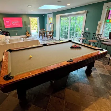 In-town 5 Bedroom Victorian With Heated Pool
