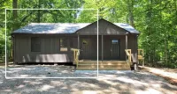 Valley Overlook - Cozy 2BR Cabin near Blossom Music Center -Peninsula, Ohio
