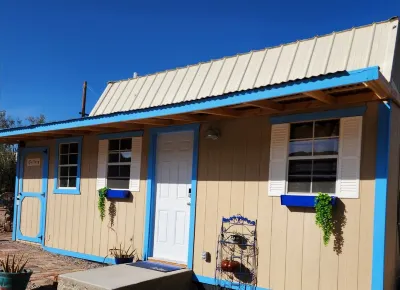 The Artists Cottage ~ Fun desert getaway New Cornelia Open Pit Mining Lookout周辺のホテル