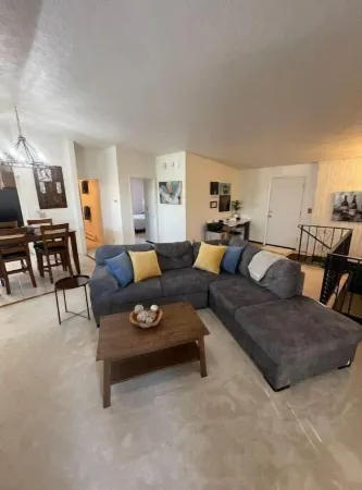 Home in the heart of Eagle River Отели в г. Eagle River