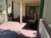 4 bed/4 bath Entire custom-built house 5 mins from Volcanoes National Park