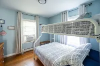 Family Beach House in Onset - walk to beaches Hotels in Wareham