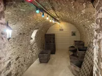 Character house from 1894 in the heart of the Champagne vineyards, near Epernay Hotels in Avize