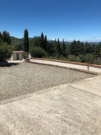 Appartement Dans Havre de Paie Avec Grande Piscine et vue Imprenable Отели в г. Ллоро