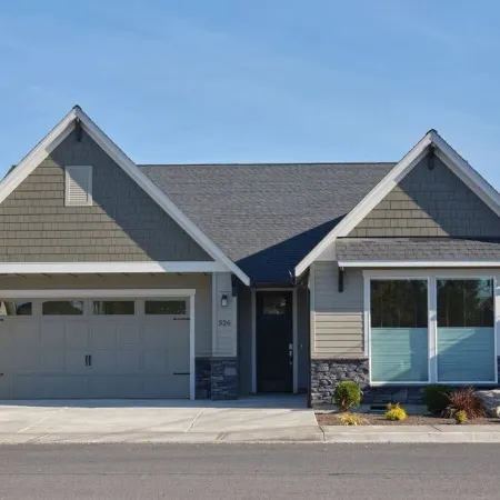 526 Brand New, Luxury, Private, ADA accsessible Home Rental - 3 minutes off I-5