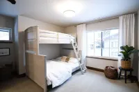 THE MCCALL HIDEAWAY - Cozy Downtown Retreat