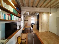 Appartement du Seizième Siècle Entièrement Rénové