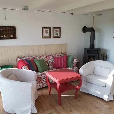 Cozy vacation cottage, directly on the North Baltic Sea Canal