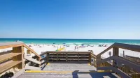 Summit at Tops'l 906--Endless Views & Coastal Chic! Pickleball Available
