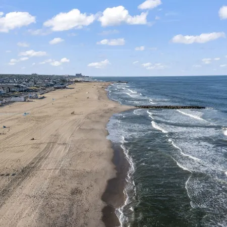 Oceanview 4 Houses to Beach! 6 Beach Passes, Chairs, Towels, Umbrellas Included