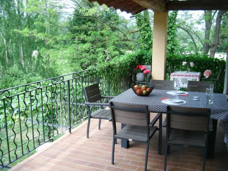 In the countryside of AVIGNON, with pool, bikes, AC