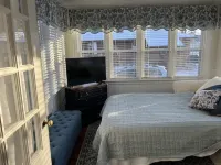 Historic home in the Village of Lewiston - short walk to dining, concerts, river