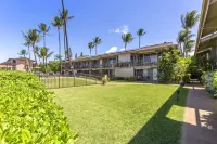 Oceanfront 1 Bedroom + Loft with Beach BBQ & Pool !