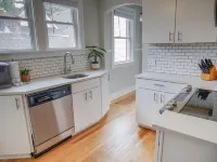 Luxury on Main / West
