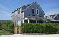 3-bedroom vacation home just 3 minutes drive to Whaling Museum