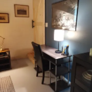 Studio for 3/Private Entrance, Bath, WiFi, Netflix/2.5 mi to Town/Pets Hotels in Athens