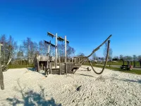 Familienfreundliches Domizil am Großen Meer mit Stangenofen. Haustierfreundlich! Hotels in der Nähe von Ev.-ref. Kirche Bedekaspel