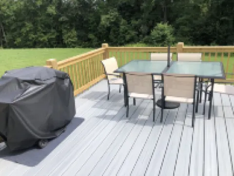 Great place to gather near Lake Cumberland Hotels in Jamestown