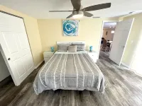 Private House with Heated Pool, Close to Attractions!