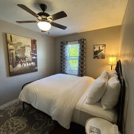 Cozy Cottage with Private Backyard.  Fire Pit, Hot Tub, Bikes, and Paddleboards