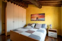 Residence of the Fruits-The Cedar- bright apartment a stone's throw from the squares!