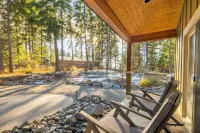 Luxury Pour House Lodge - private, hot tub, firepit