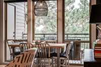 Newly Remodeled Luxury Condo at Seventh Mountain Resort Close to Mt Bachelor