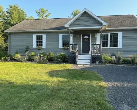 Charming Cottage in Private Lake Community (Pet-Friendly 庫克薩基酒店