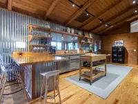The Red House: Panoramic Views and Walk to Town ハイランズのホテル