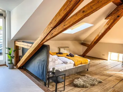 Loft apartement in the heart of Prien am Chiemsee * SmartTV * Washer-dryer*100m² Hotels near Kletterwald Prien