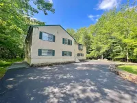 HillTop Manor-Spacious 6BR+PS5+FirePit+Pool Table