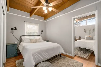 Home Away From Home in Central DFW Hotels near ALDI