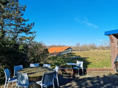 Vacation home for 6 people located directly on the dune