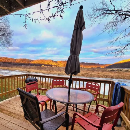 Lazy River Cabin
