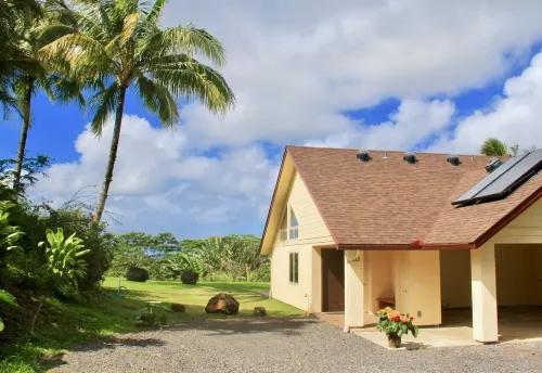 North Shore Ocean View Cottage