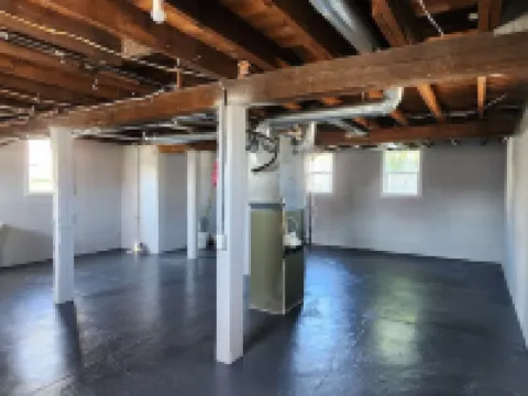 Charming 2-bedroom house with WiFi, AC in cool Escanaba Hotels in Escanaba