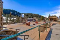 The ultimate ski studio at Keystone!  Upgraded with a premium king size bed.