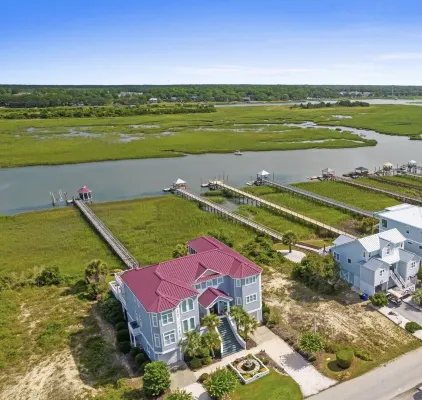Luxury Waterfront Paradise at Ocean Isle Beach: Enjoy the Beach and Jink's Creek