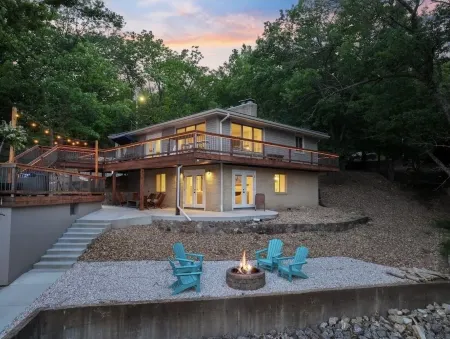 Freshly renovated Lake house right on the water. Lots of indoor & outdoor space.