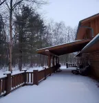 Timber Lodge on Large Wooded Lot mid Door County