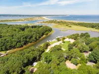 Ritz - East Hampton Cottage On The Water
