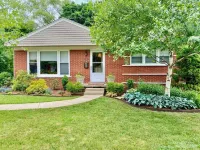 Cozy 4-Bedroom Family Home - Short Walk to Michigan Stadium!
